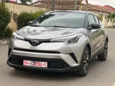 TOYOTA CH-R