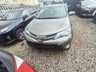 TOYOTA RAV 4