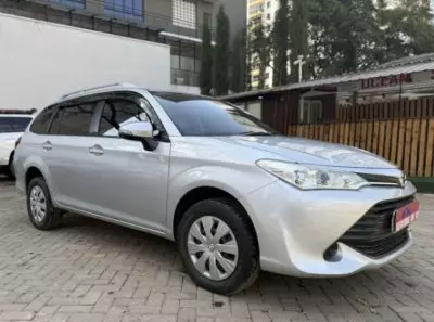 TOYOTA Fielder