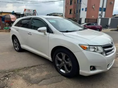 TOYOTA Venza
