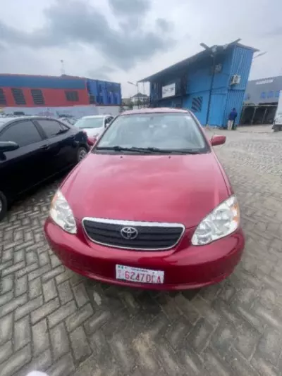 TOYOTA Corolla