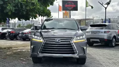Lexus 570