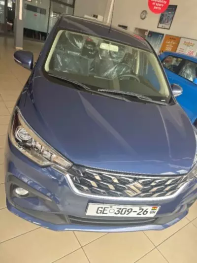 SUZUKI Ertiga GLX