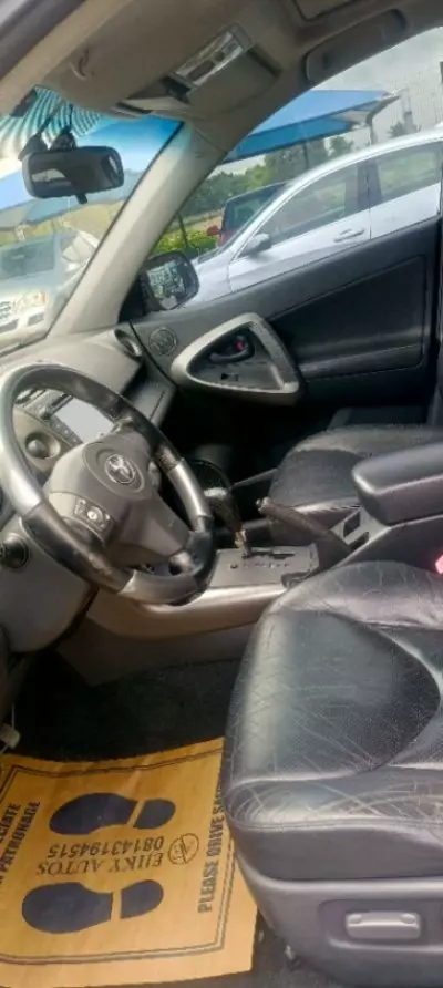 TOYOTA RAV 4