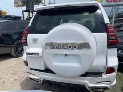 Toyota Landcruiser Prado