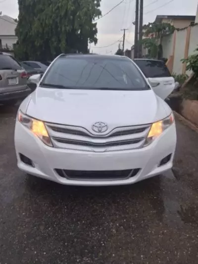 TOYOTA Venza
