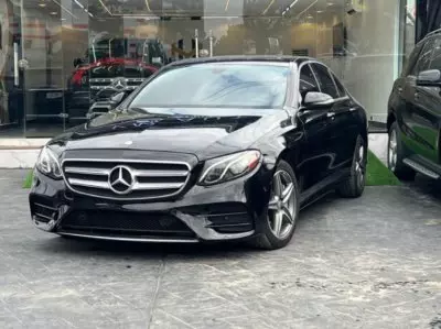 Mercedes-Benz E 300