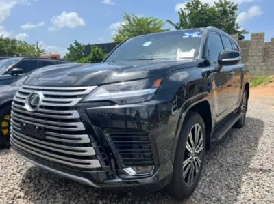 Lexus LX 600