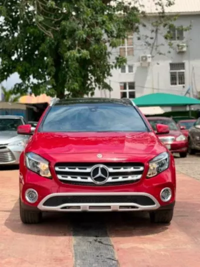 Mercedes-Benz GLA 250