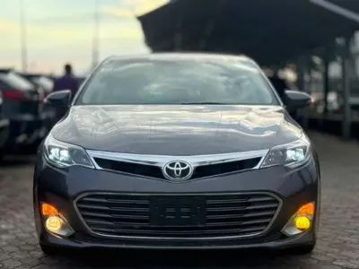 TOYOTA Avalon