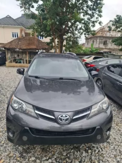 TOYOTA RAV4