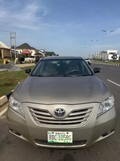 TOYOTA Camry