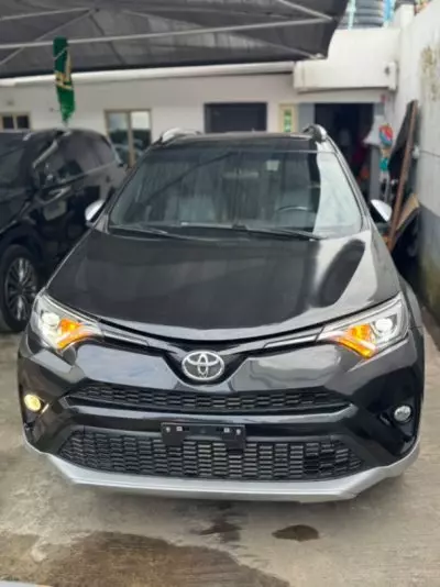 TOYOTA RAV 4
