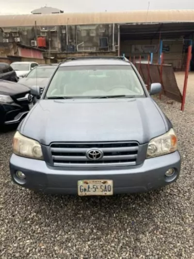 TOYOTA Highlander