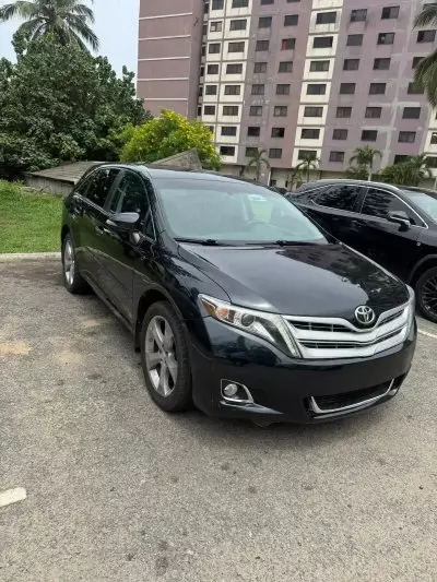 TOYOTA Venza