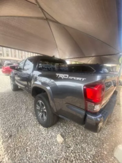 Toyota Tacoma