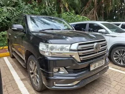 Toyota Landcruiser  V8