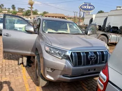 TOYOTA Prado TXL