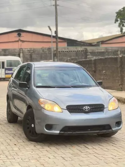 TOYOTA Corolla Matrix