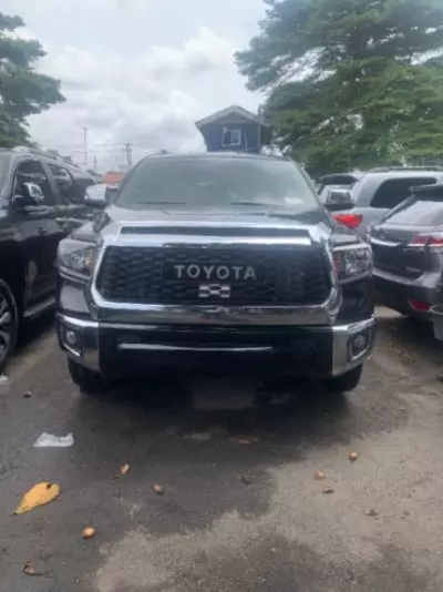 Toyota Sequoia
