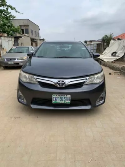 TOYOTA Camry
