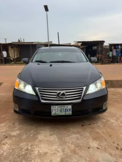 Lexus ES