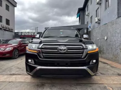 Toyota Land Cruiser