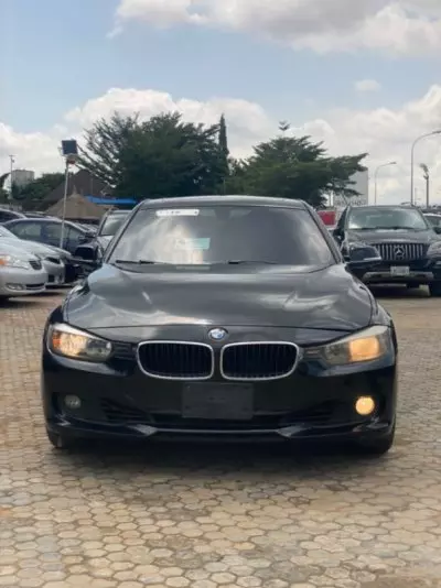 BMW 328i