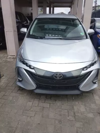 TOYOTA Prius Prime (PHEV)