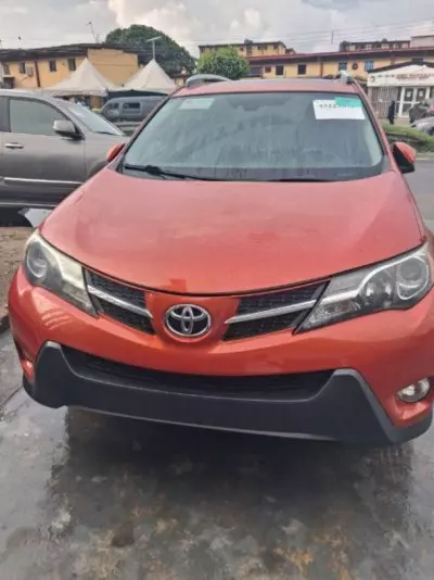 TOYOTA RAV 4