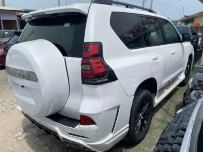 Toyota Landcruiser Prado