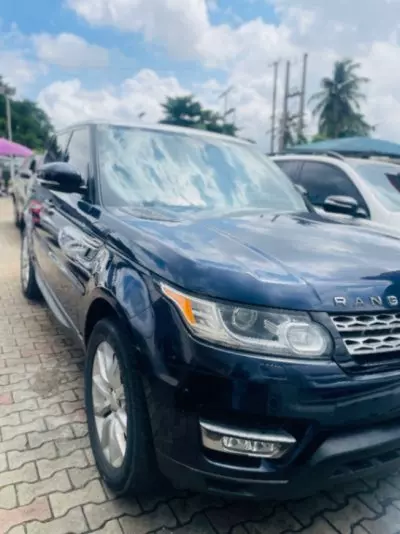 RANGE ROVER HSE LR4