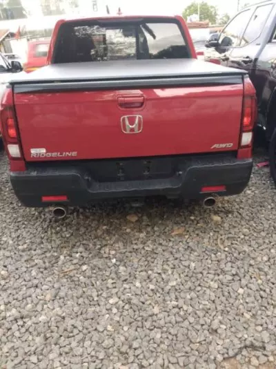 TOYOTA Tacoma