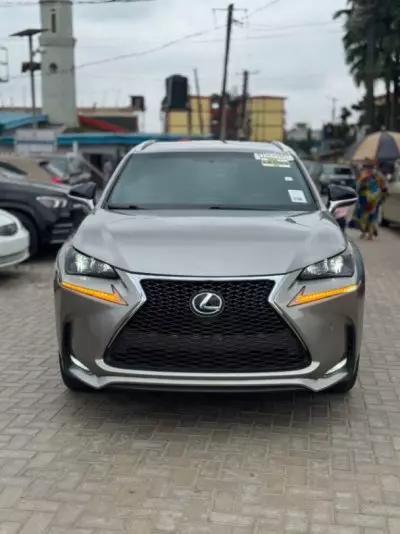 Lexus NX 200T