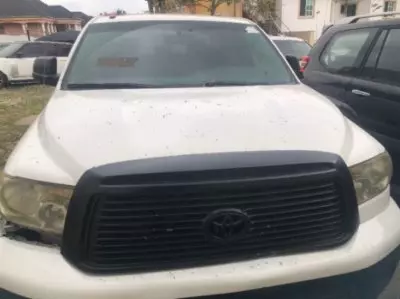 TOYOTA Tacoma