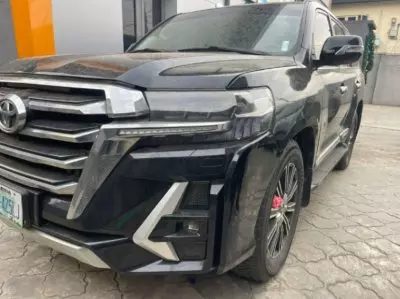 TOYOTA LANDCRUISER GR-S