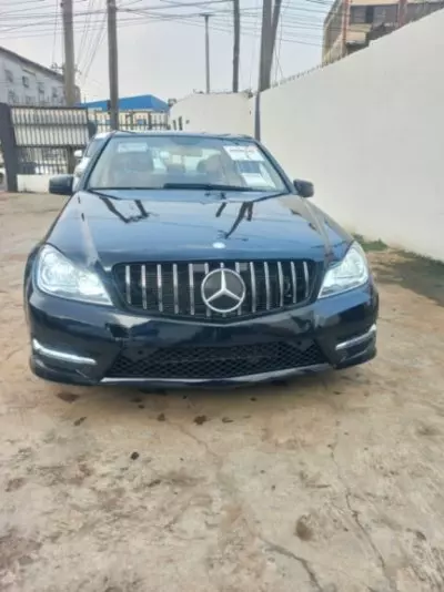 Mercedes-Benz C 300