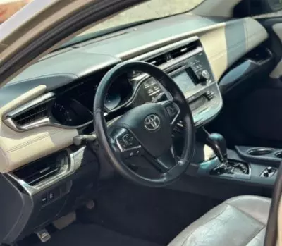 TOYOTA Avalon