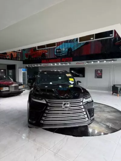 Lexus LX