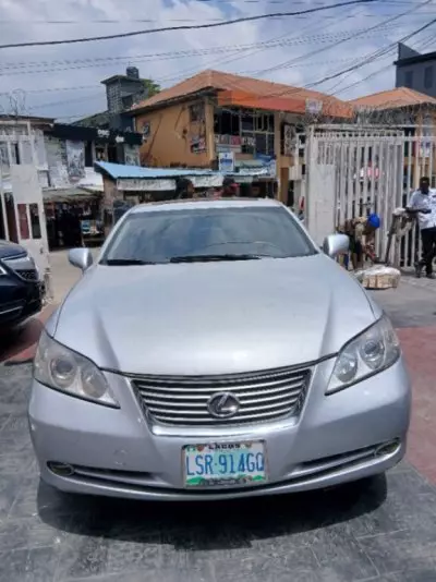Lexus ES