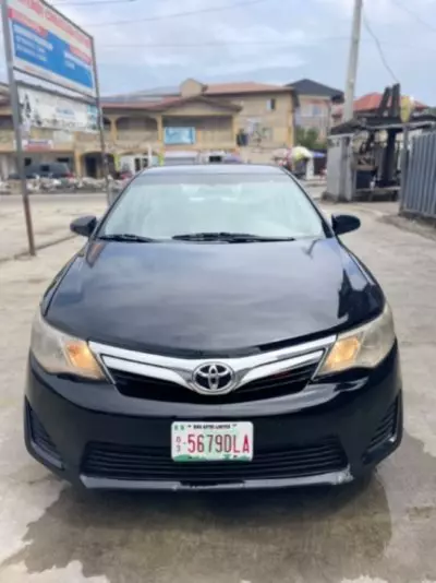 TOYOTA Camry