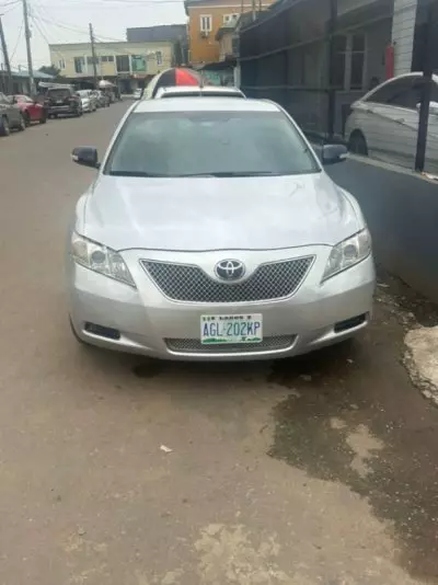 TOYOTA Camry