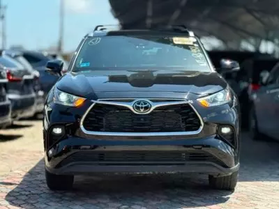 TOYOTA Tundra