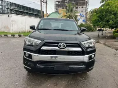 TOYOTA 4-Runner