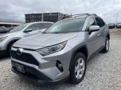 TOYOTA RAV 4