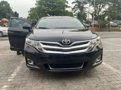 TOYOTA Venza