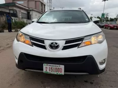 TOYOTA RAV 4