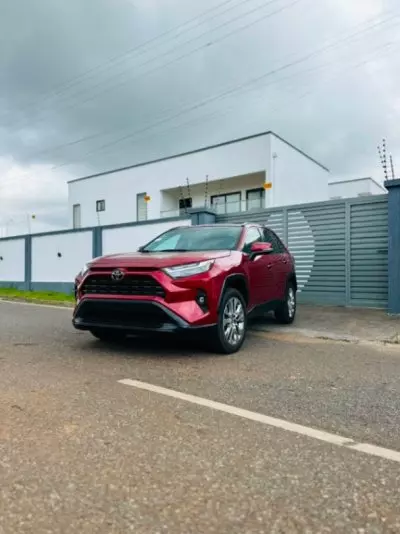 TOYOTA RAV4