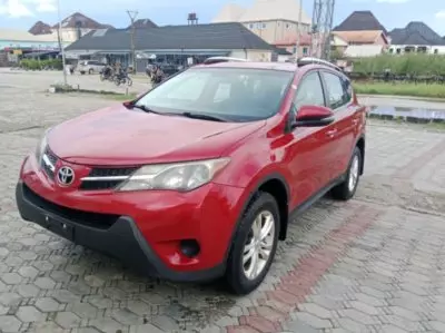 TOYOTA RAV 4