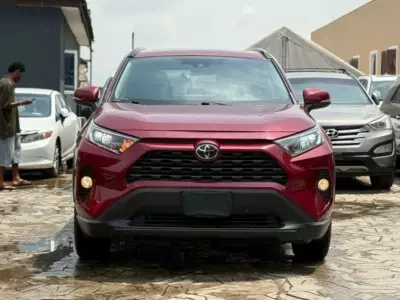TOYOTA RAV 4
